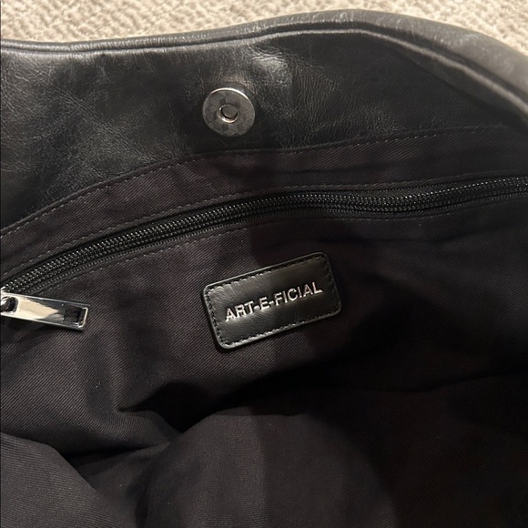 Art-e-ficial Elegant Black Faux Leather Hobo Bag - Picture 3 of 3